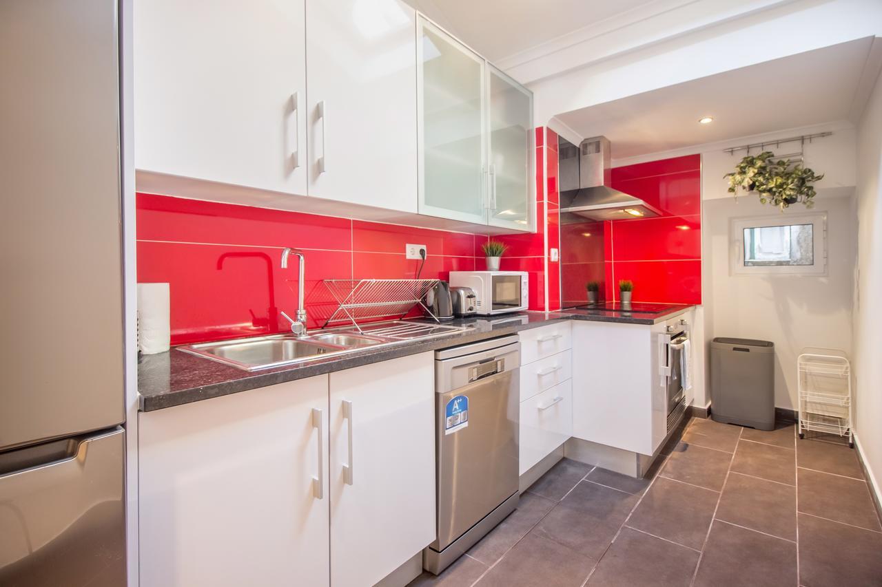 Alfama Lovely Duplex Apartamento *